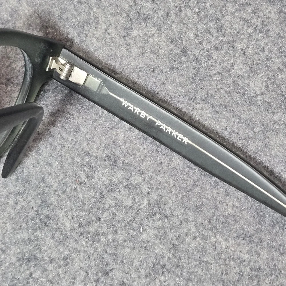 Warby Parker 
